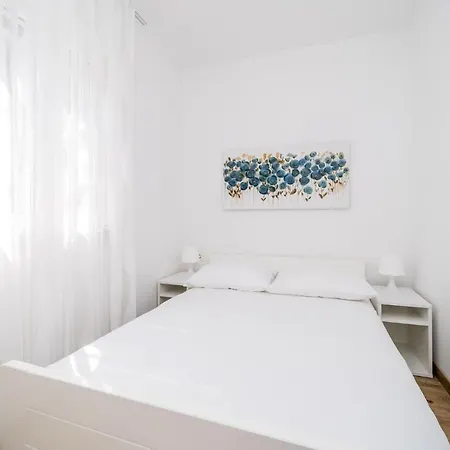 6 Bedroom Gorgeous In Сasa de vacaciones
