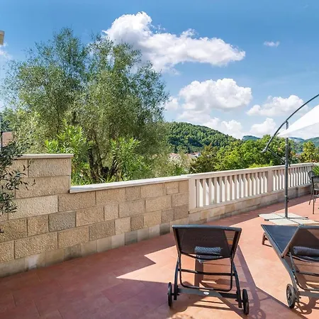 בית נופש 6 Bedroom Gorgeous In *